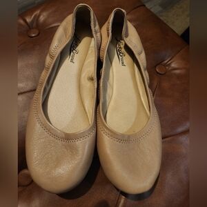 Lucky Brand Women's Beige Ballet Flats